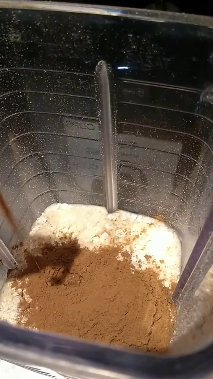 Foto del paso 1 de la receta: Waffles saludables de cacao y almendras