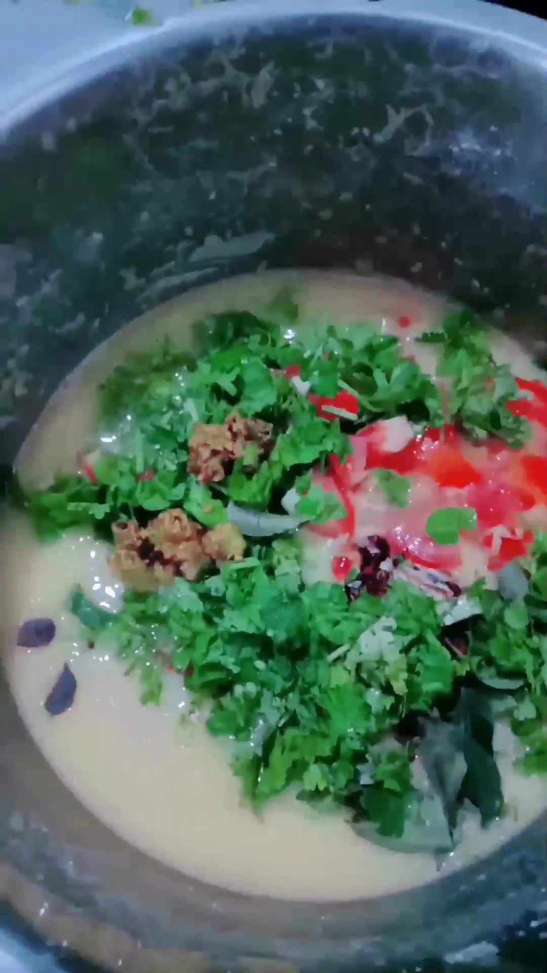 गुजराती खट्टी मीठी दाल (Gujarati khatti meethi dal recipe in hindi) रेसिपी चरण 2 फोटो