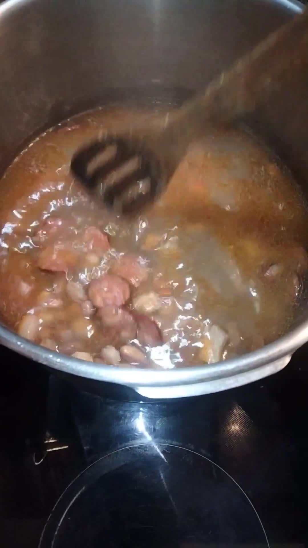 Foto del paso 2 de la receta: Higaditos de pollo con alubias pintas