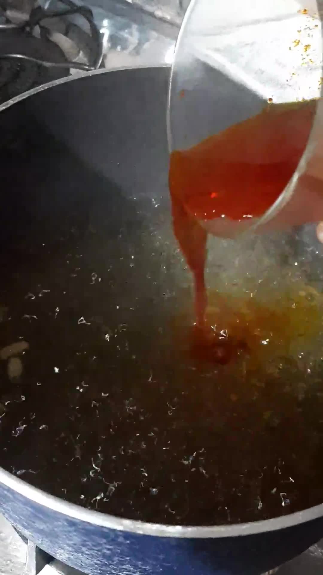 عکس مرحله 2 از دستور شربت گلاب و زعفران (نذری)