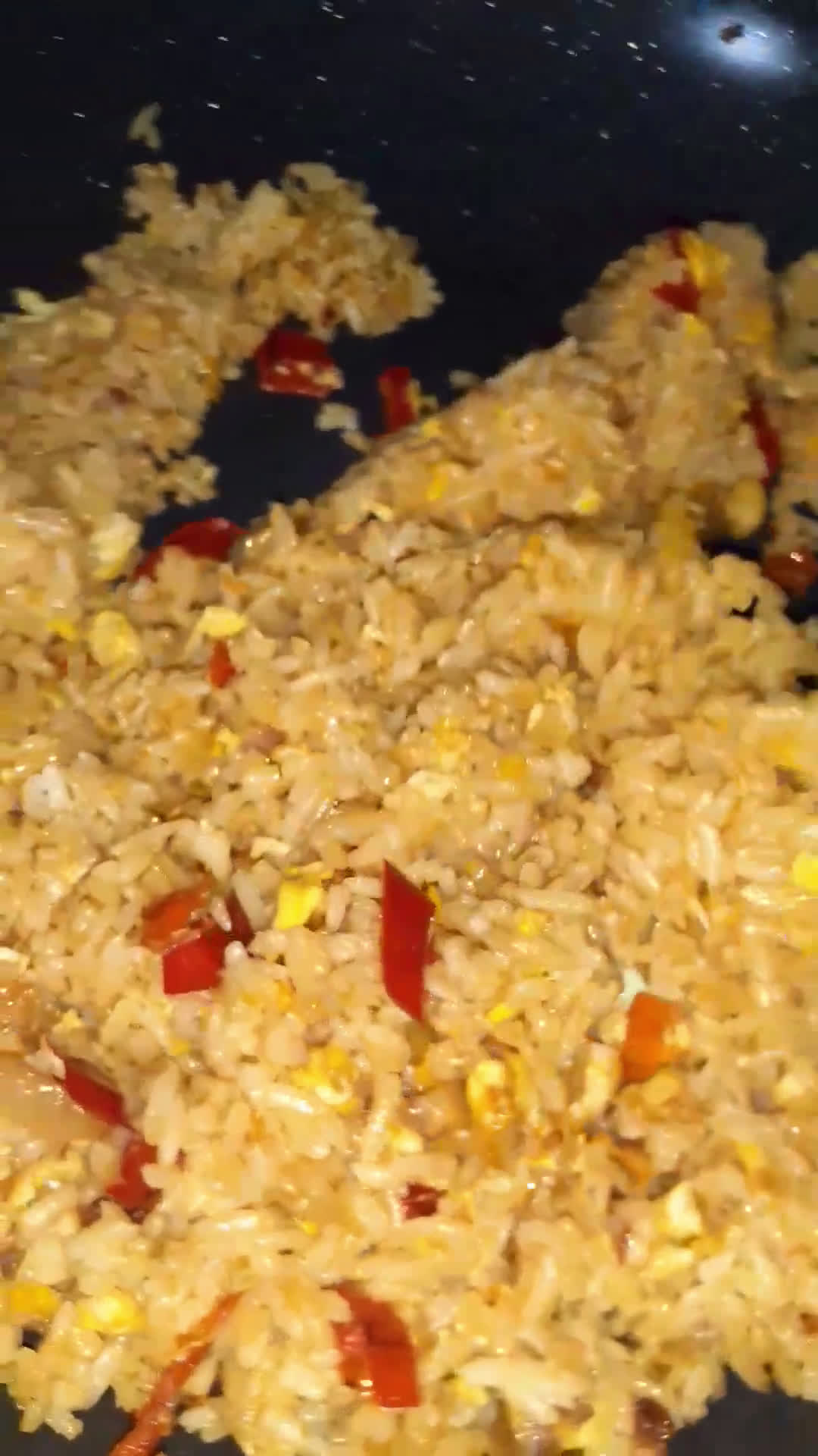 Foto langkah ke 4 dari resep Nasi Goreng Telur Orak arik.
