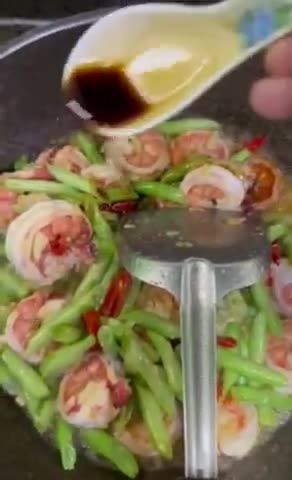 Gambar langkah 4 resipi Kacang Buncis Tumis Udang & Cendawan Shimeji.