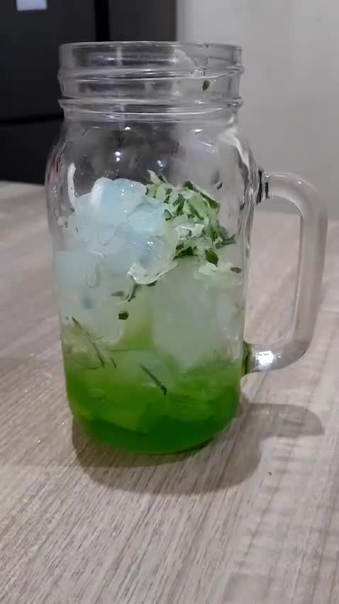 Foto langkah ke 5 dari resep Es kuwut timun serut seger.