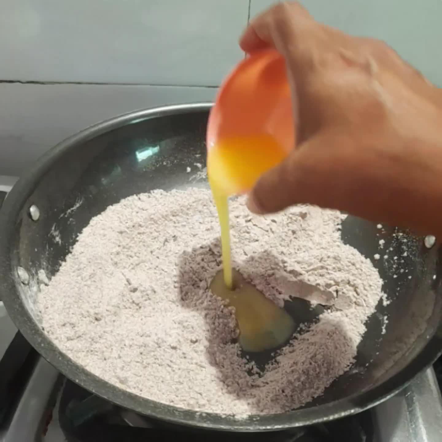 रागी ड्राई फ्रूट्स लड्डू रेसिपी चरण 2 फोटो