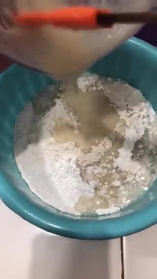 Foto langkah ke 3 dari resep Apem Kukus.