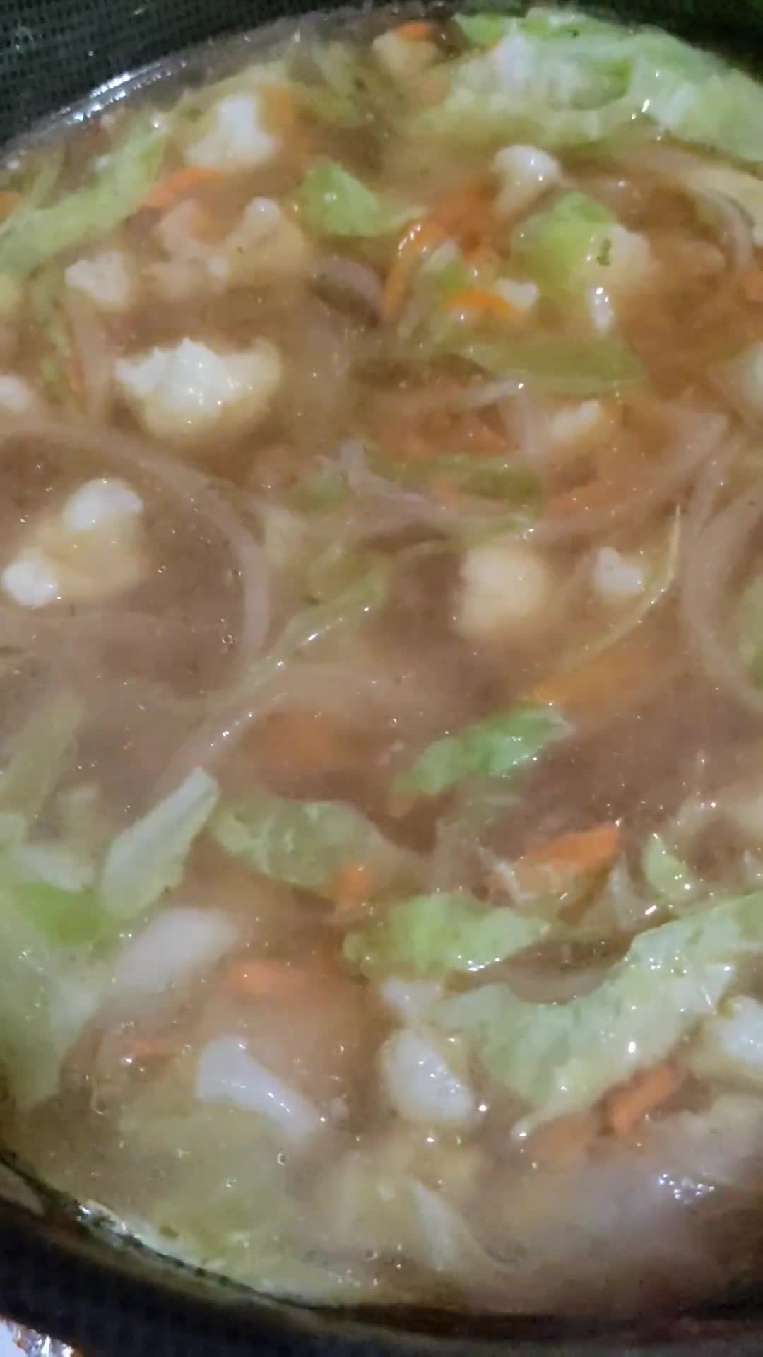 Foto del paso 3 de la receta: Ramen vegano con coliflor, zanahoria y repollo