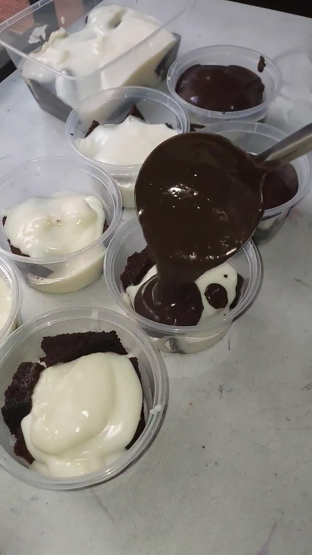 Foto langkah ke 8 dari resep Dessert Cup.