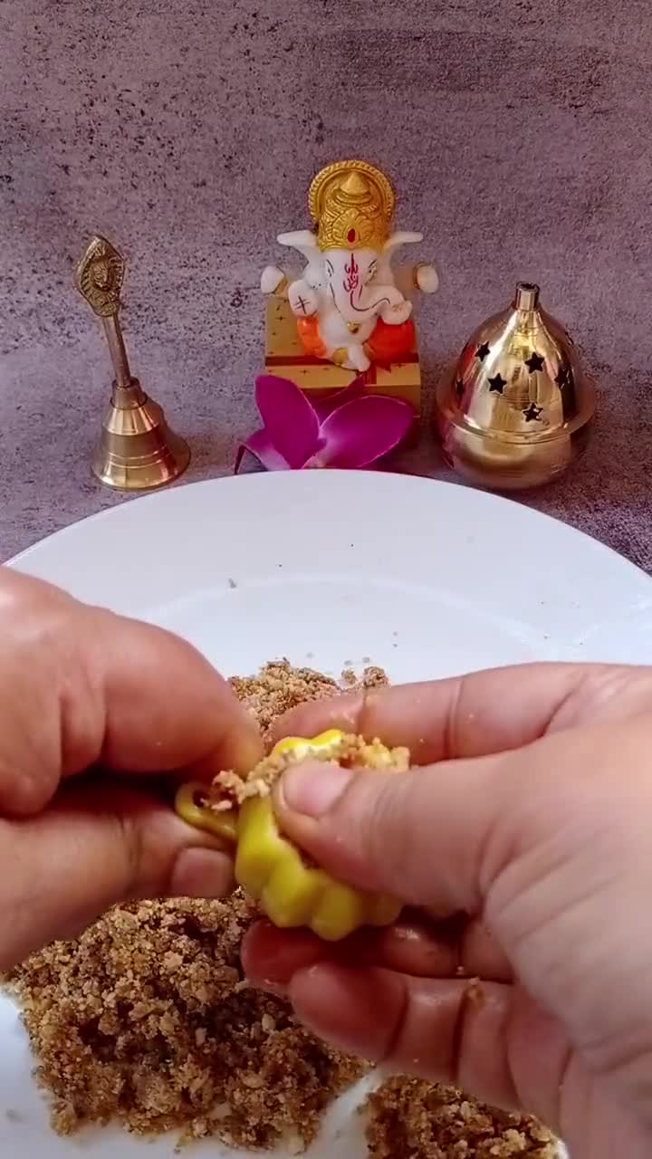 शुगर फ्री मोदक की फायर लेस रेसिपी (sugar free modak) रेसिपी चरण 3 फोटो