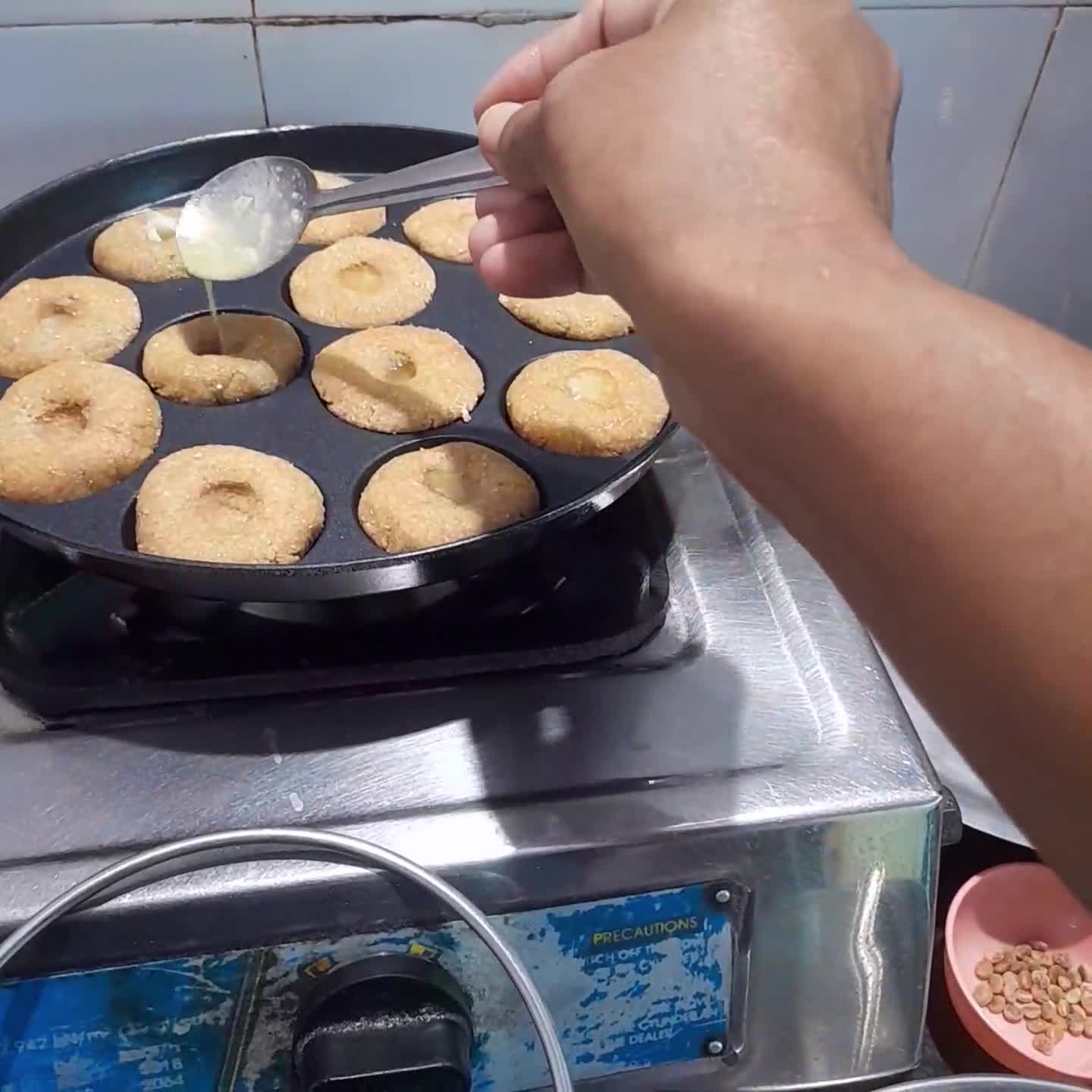 चूरमा ड्राई फ्रूट्स लड्डू रेसिपी चरण 2 फोटो