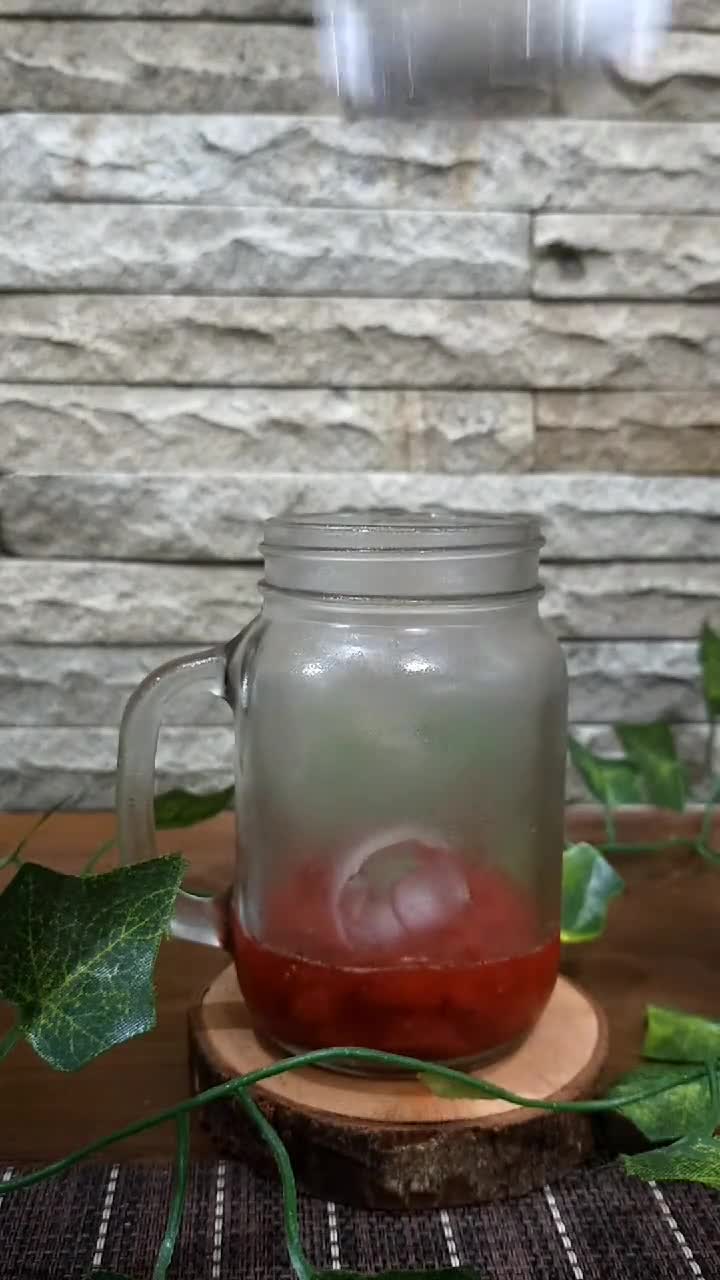Foto langkah ke 3 dari resep Korean strowbery Milk.