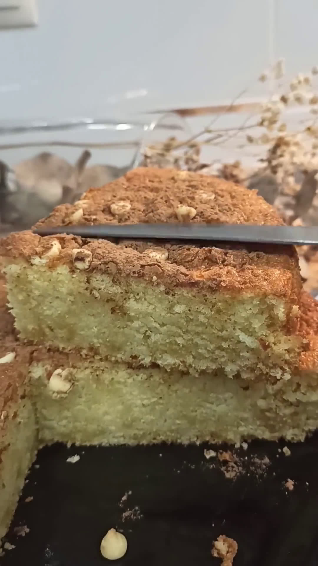Foto del paso 7 de la receta: Bizcocho jugoso y esponjoso de azafrán 🥧