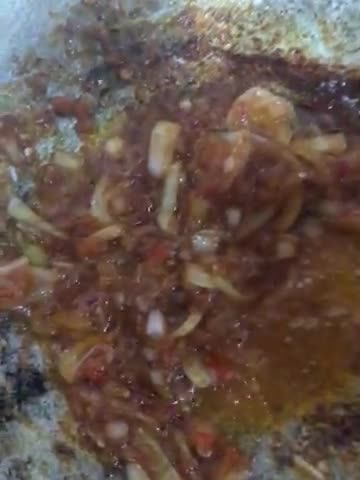 Foto langkah ke 2 dari resep Sambal Ikan Bombay.