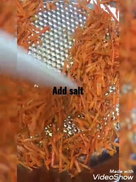 A picture of step 2 of Carrot Rice.