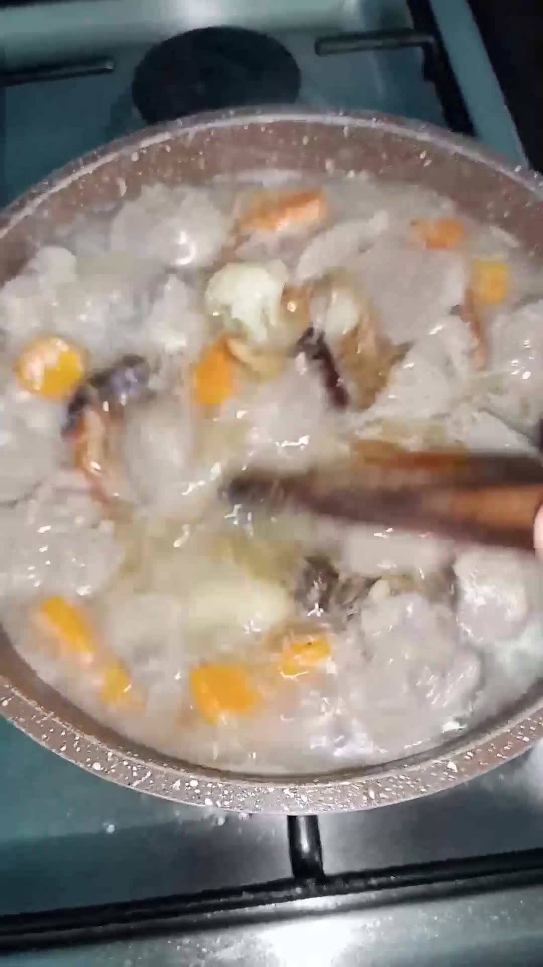 Foto langkah ke 3 dari resep Sop Tetelan Bakso.