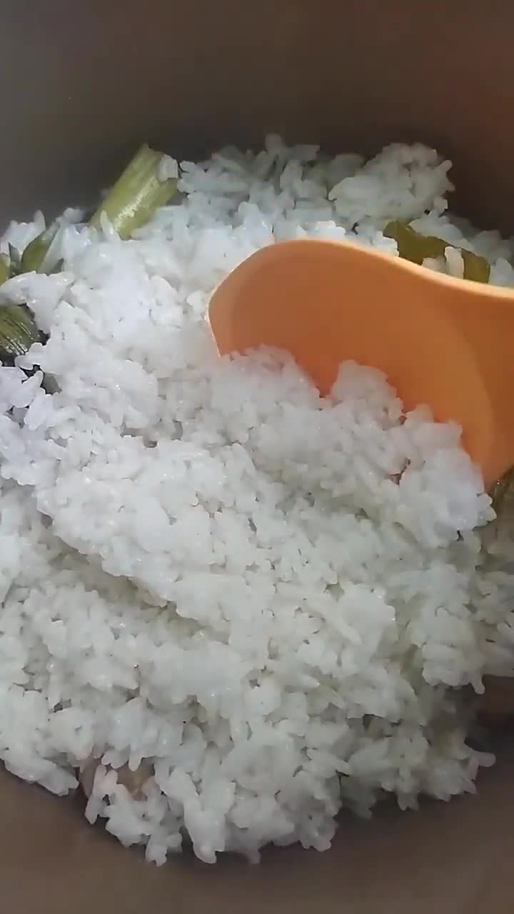 Foto langkah ke 5 dari resep Nasi Uduk Magic Com.