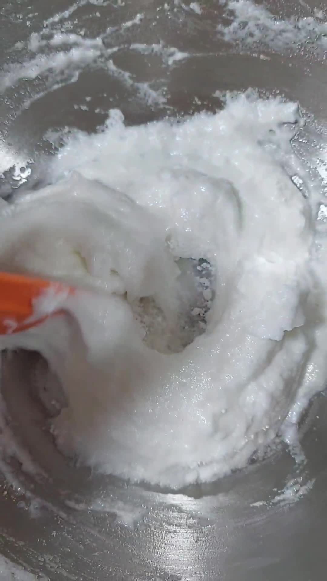 Foto del paso 1 de la receta: Glaseado Real para decorar galletas
