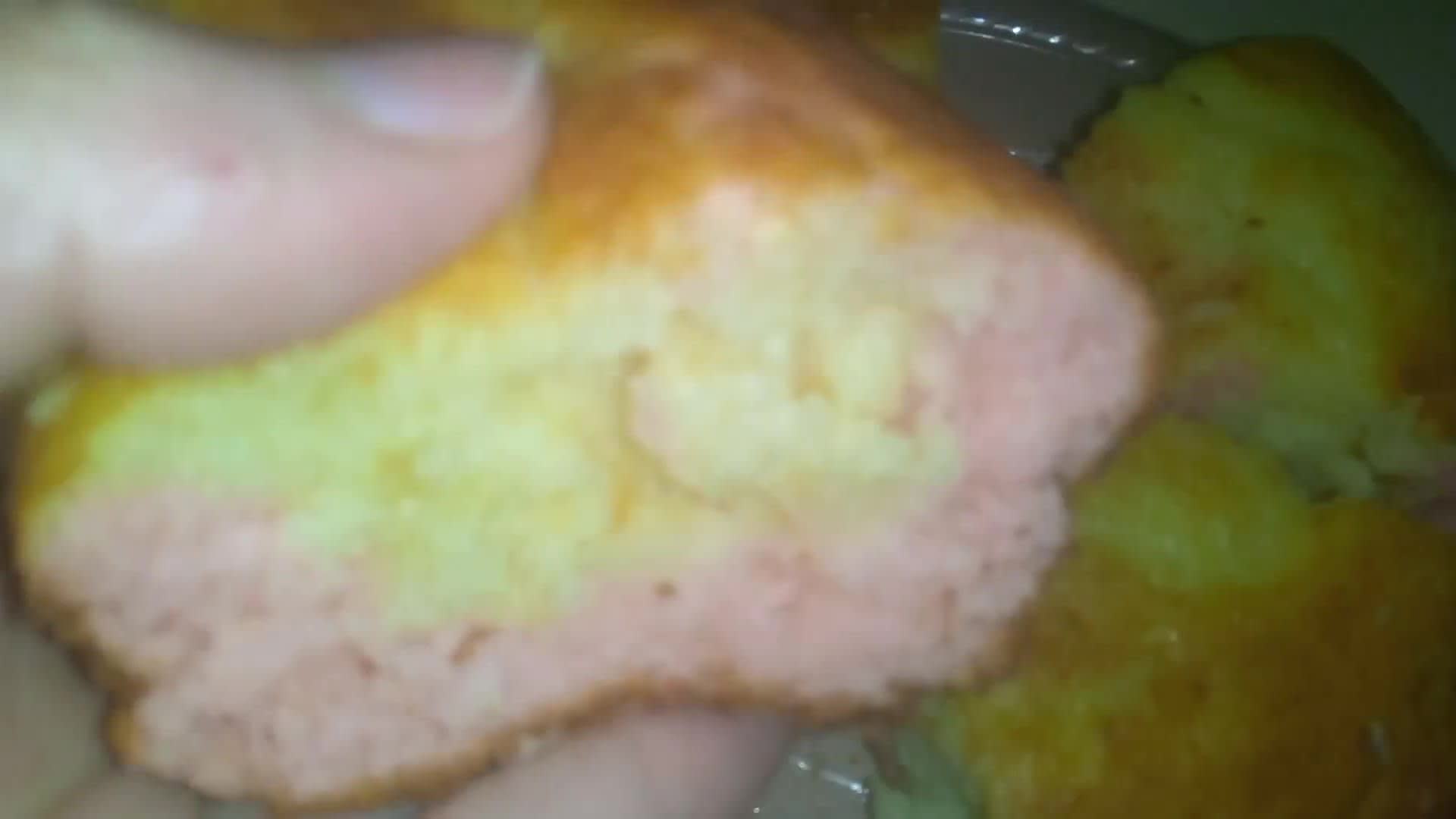 صورة لخطوة 3 من وصفة مسكوتشو بلونين 🍩🍩😋🌹