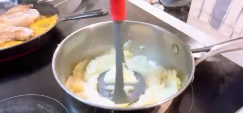 A picture of step 10 of Pork Chops and Mashed Potatoes.