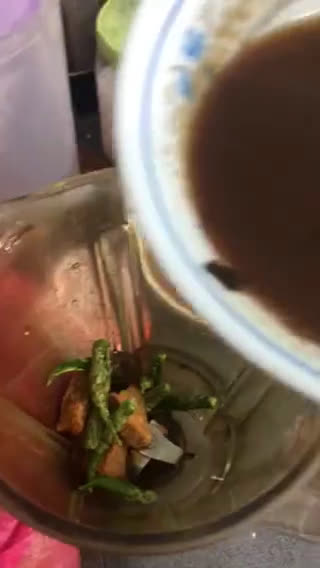 Gambar langkah 2 resipi Air asam cicah pucuk ubi.