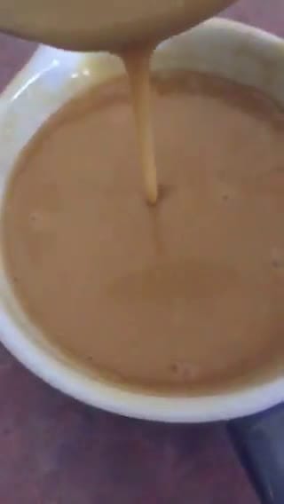 Foto langkah ke 5 dari resep Roti Jala Pandan.