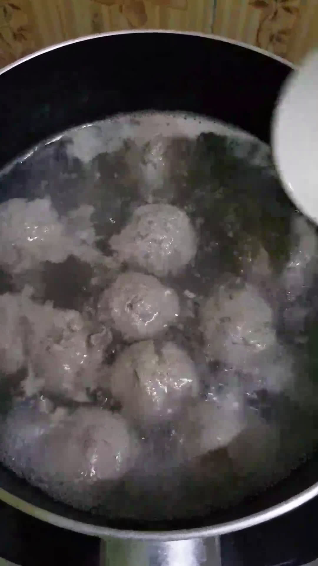 Foto langkah ke 2 dari resep Semur Kentang Daging.