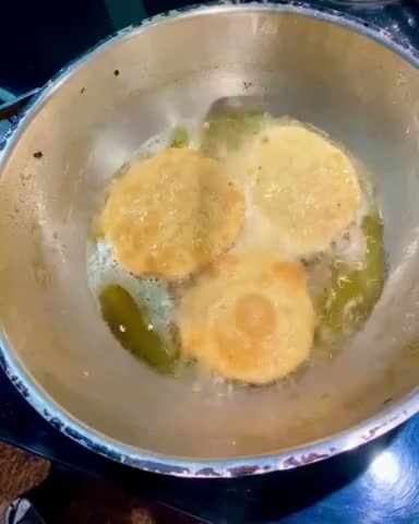 ख़स्ता आलू कचौड़ी(khasta aloo kachodi recipe in hindi) रेसिपी चरण 14 फोटो