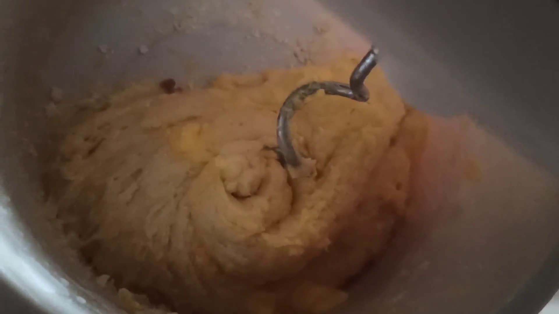Foto langkah ke 2 dari resep Cinnamon bread.