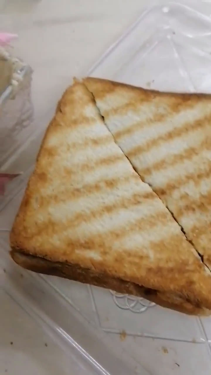 صورة لخطوة 2 من وصفة ساندويتش سبانخ