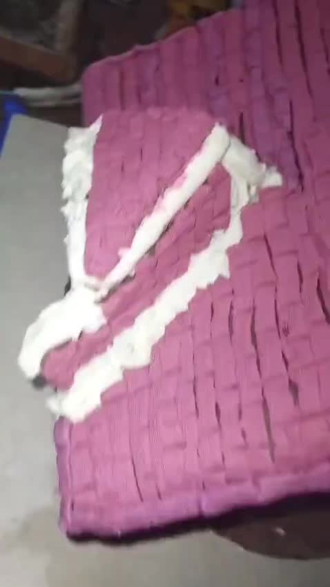 Foto del paso 9 de la receta: Mi casita de jengibre!! Con mucho chocolate,glasé y mucho color!!🧑‍🎄🧑‍🎄🎄🎄🎁🎇🎇
