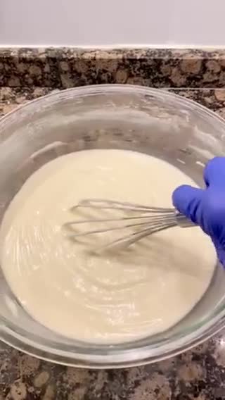 Foto del paso 5 de la receta: Pastel de yogur relleno con Nutella “sin huevos”