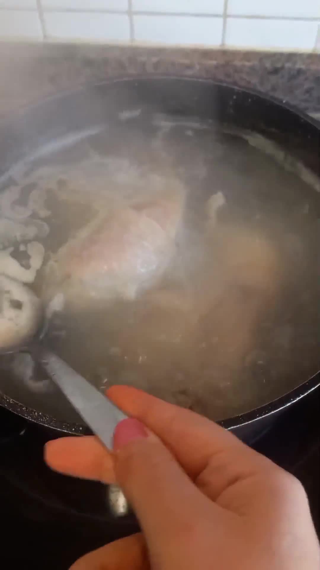 Foto del paso 1 de la receta: Patatas rellenas 🥔💣