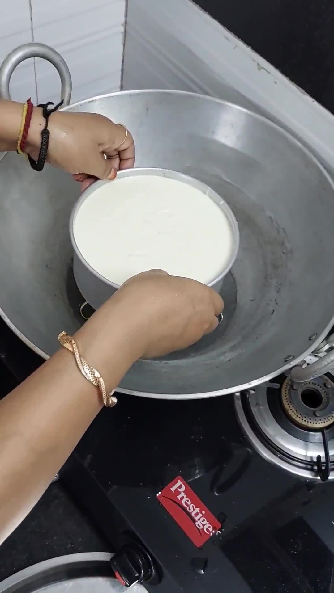 चीज़ केक (cheese cake recipe in hindi) रेसिपी चरण 3 फोटो