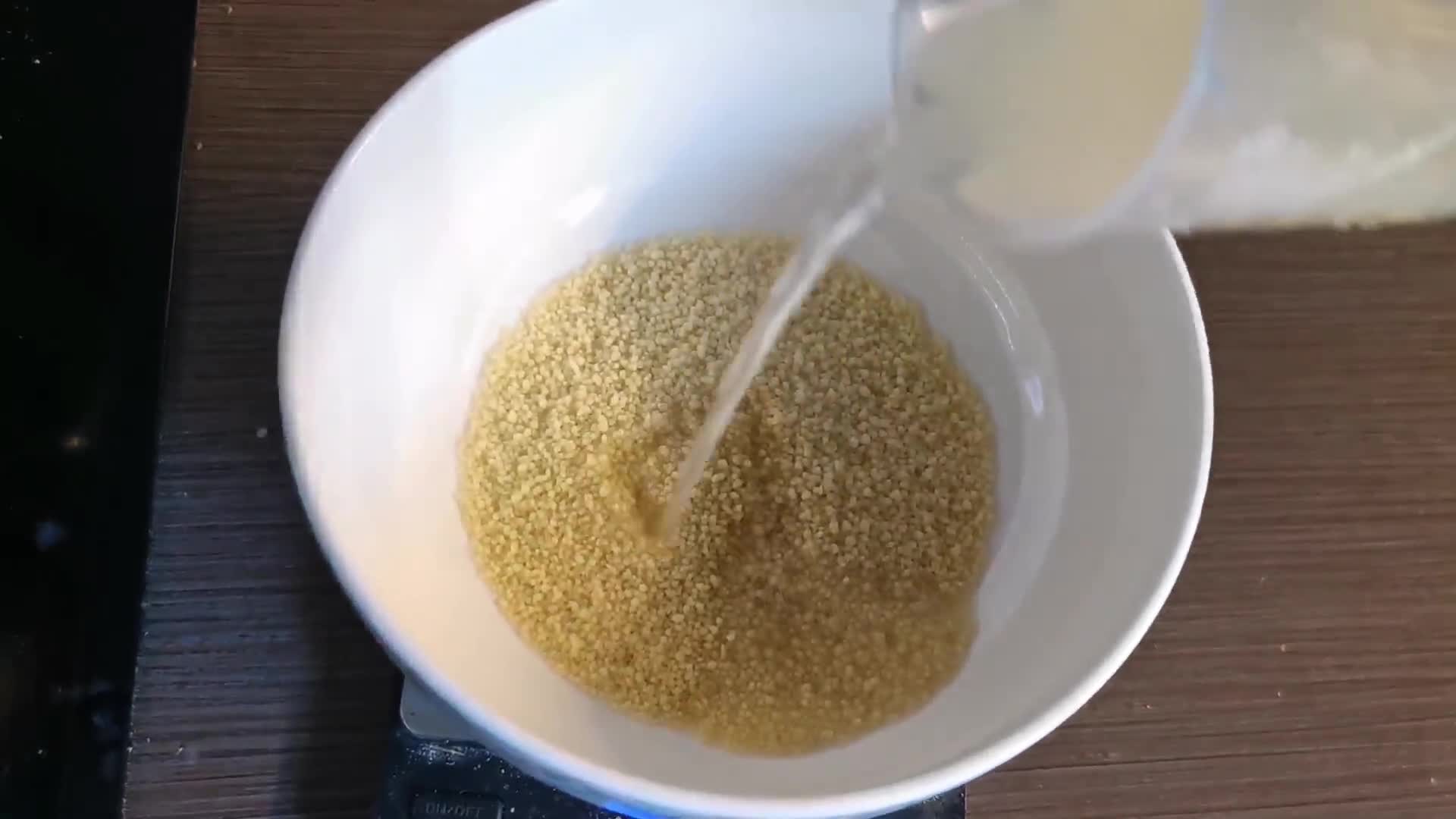 Tabouleh saláta füstölt rózsaszín heringgel recept fázis 1 fotója