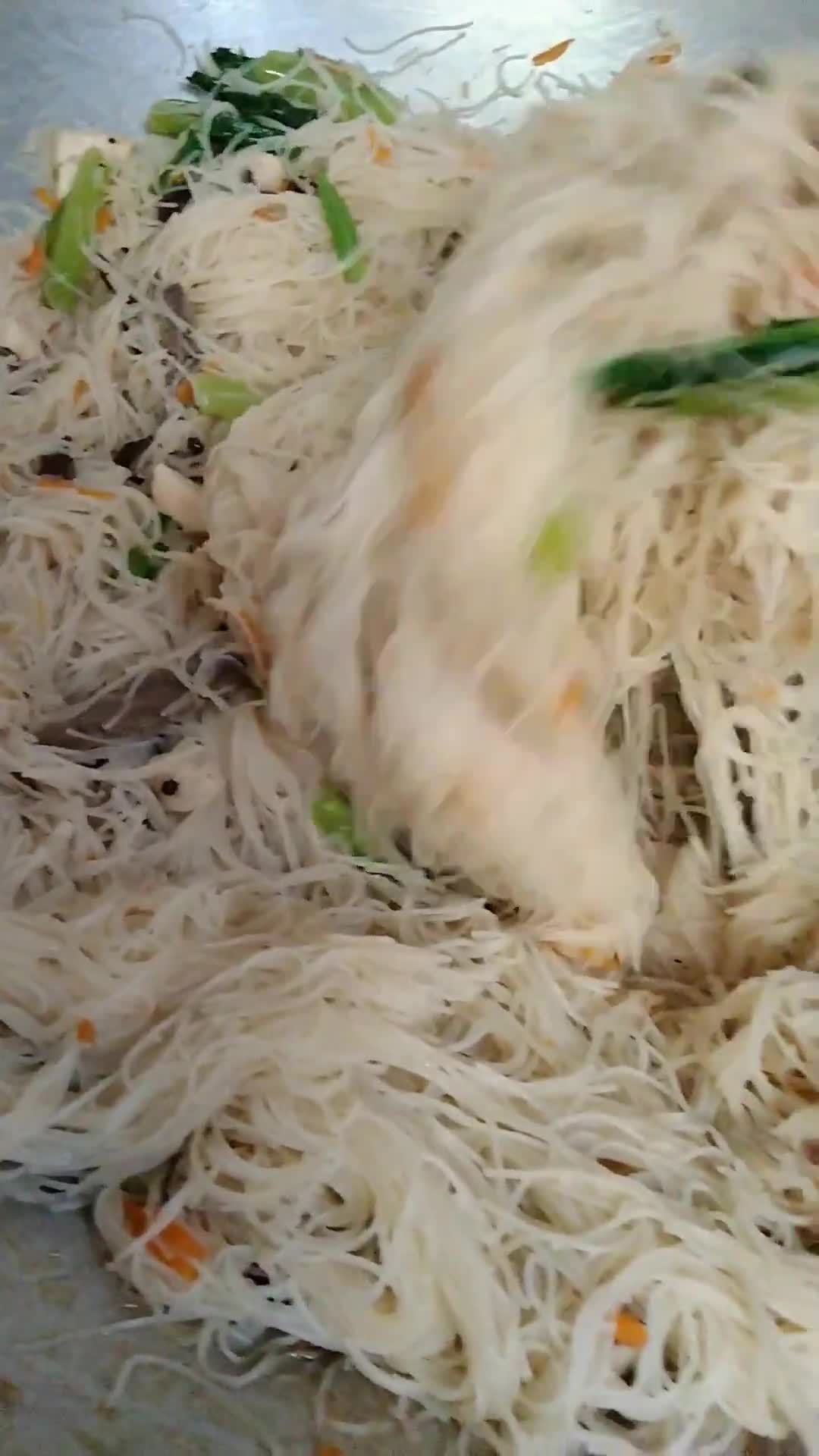 Gambar langkah 2 resipi Bihun Singapore.
