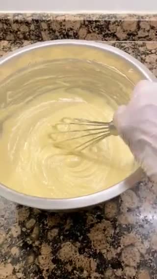 Foto del paso 6 de la receta: Pastel de manzana, pasas y nueces tipo alemán