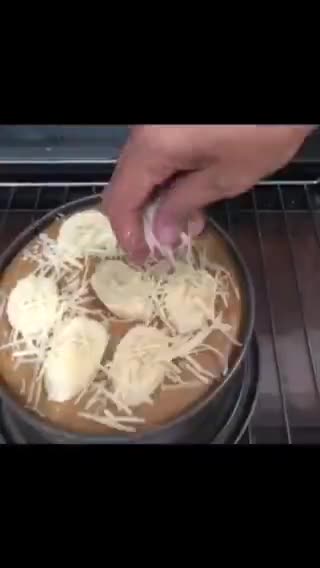 Foto langkah ke 4 dari resep Banana sponge cake.