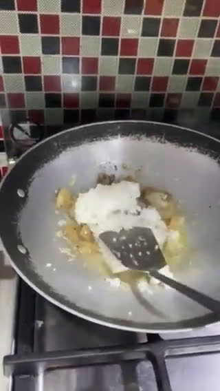 Foto langkah ke 2 dari resep Nasi Goreng Kikil.