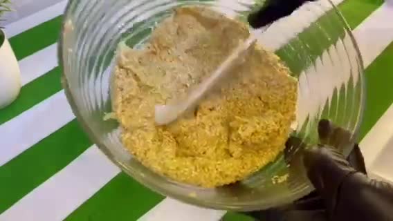 صورة لخطوة 2 من وصفة كوكيز السمسم والموز الصحي😋