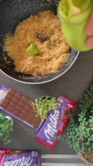 صورة لخطوة 3 من وصفة شوكولاتة دبي