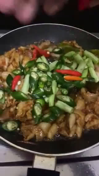 Foto langkah ke 6 dari resep Oseng Kulit Mercon.