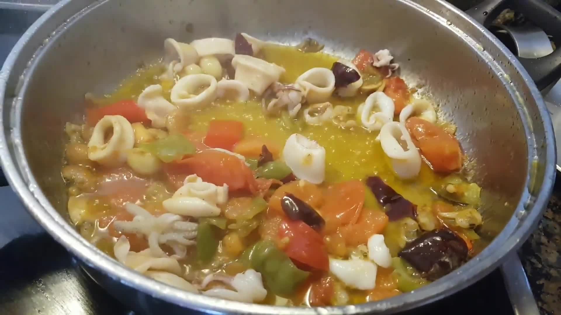Foto del paso 3 de la receta: Suquet de rape y espaguetis