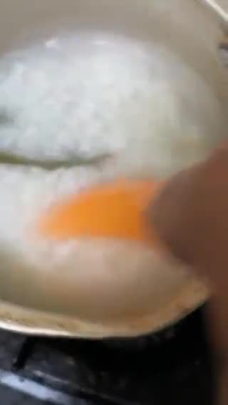 Foto langkah ke 1 dari resep MPASI Bubur brokoli udang.