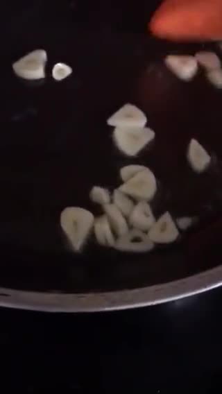 Foto del paso 4 de la receta: Bacalao al cava con verduras al vapor (en Lékué)