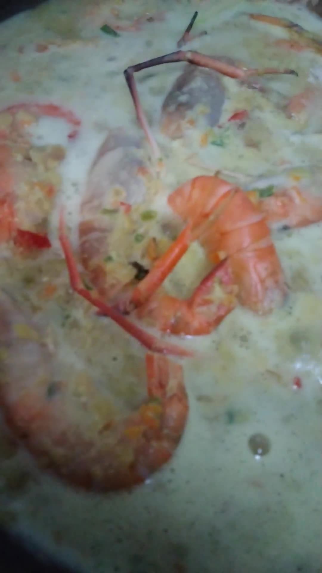 Gambar langkah 1 resipi Udang galah masak lemak cili padi.