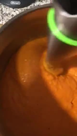 Foto del paso 7 de la receta: Muslos de pollo en salsa a la criolla