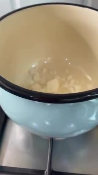 صورة لخطوة 2 من وصفة شوربة الكرفس