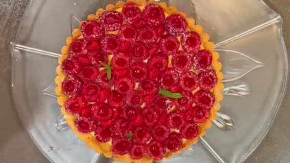 A picture of step 14 of Raspberry Tart.