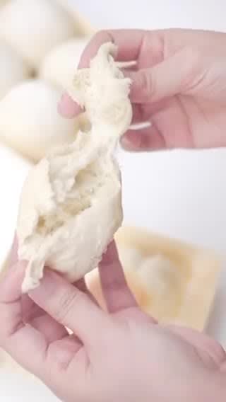 Foto langkah ke 8 dari resep Thai Milk Bun - Tangzhong Method Roti Putih/ White Bread.