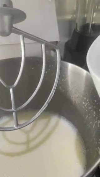 صورة لخطوة 4 من وصفة كيكه عاديه