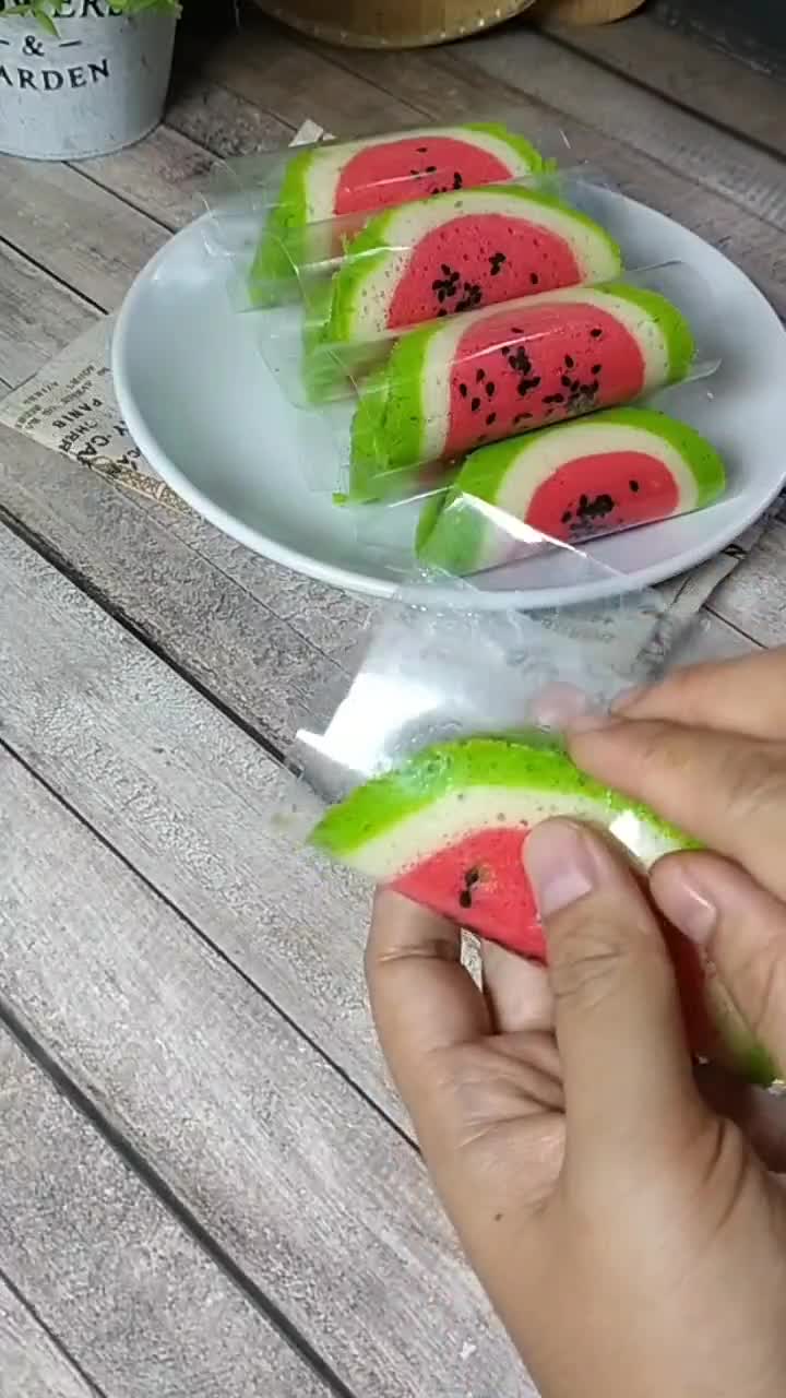 Gambar langkah 7 resipi Apam tembikai inti coklat.